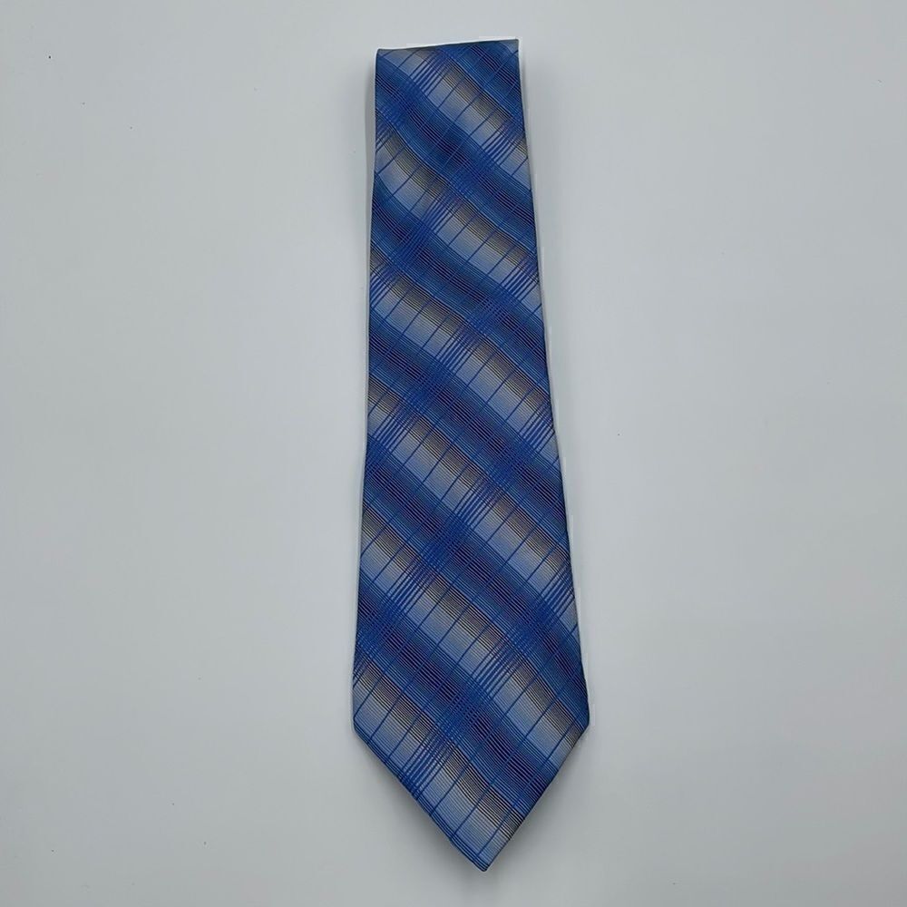 Blue and tan 100% silk dockers necktie
